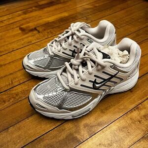 Nike P-6000 Women’s Running Shoes White Metallic Silver US 6 MSRP $110